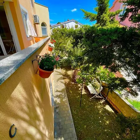 Apartments Vitalia Premantura Exterior foto